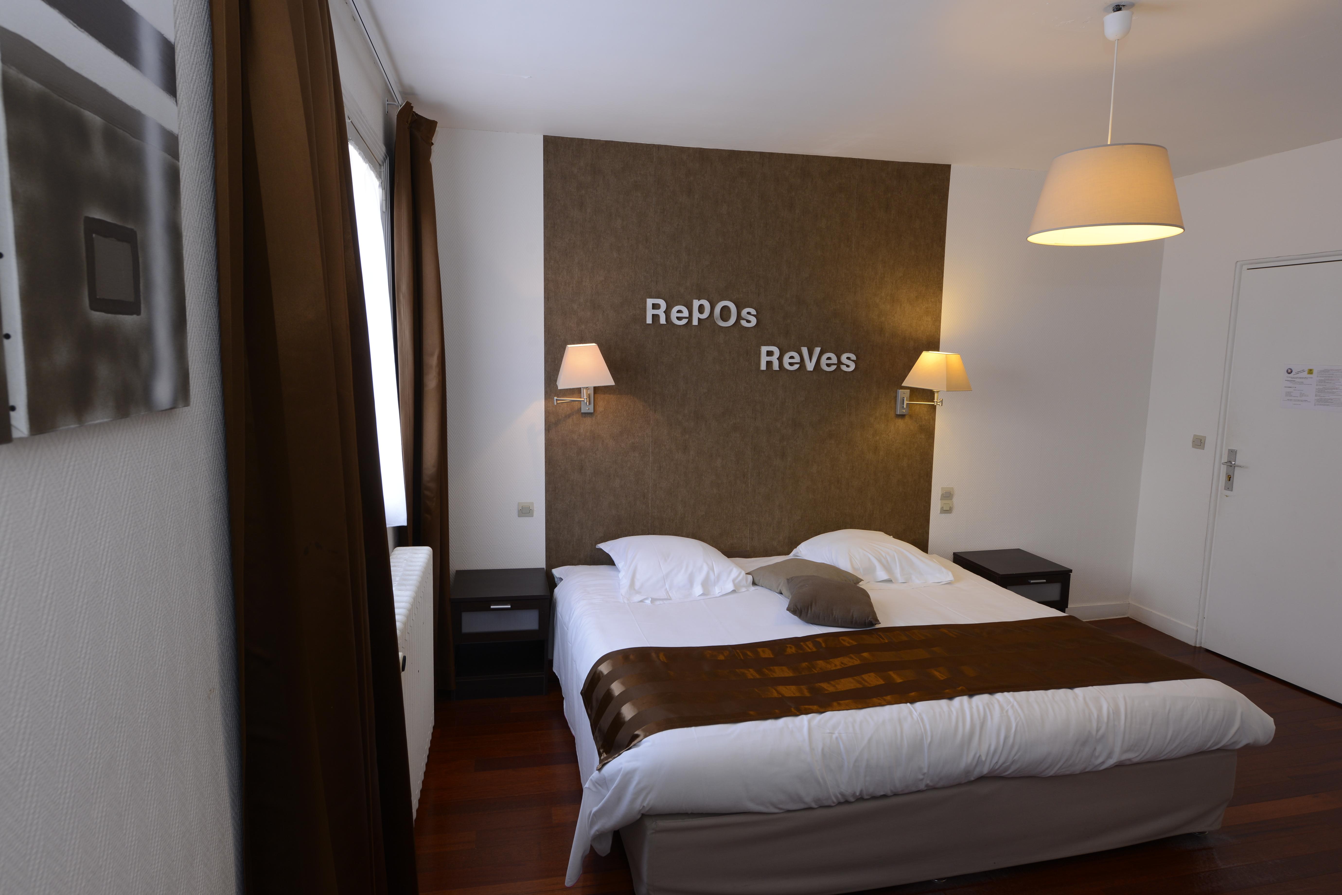 The Originals City, Hotel Le Cheval Rouge, Tours Ouest Вілландрі Екстер'єр фото